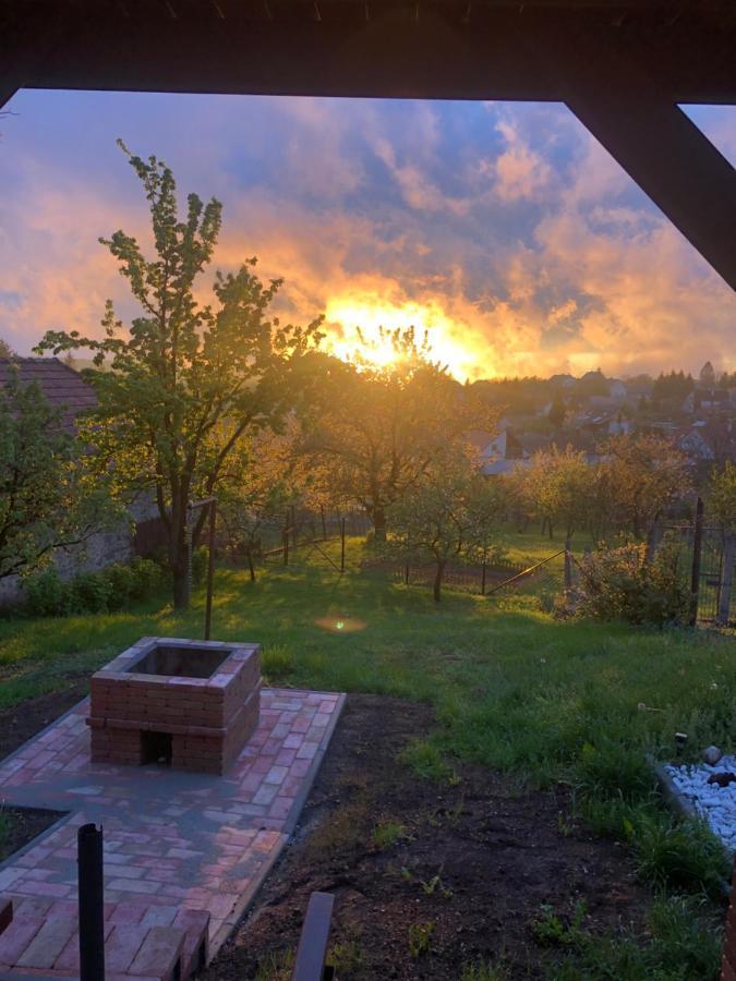 Öskarszt apartman Urkut Exteriör bild