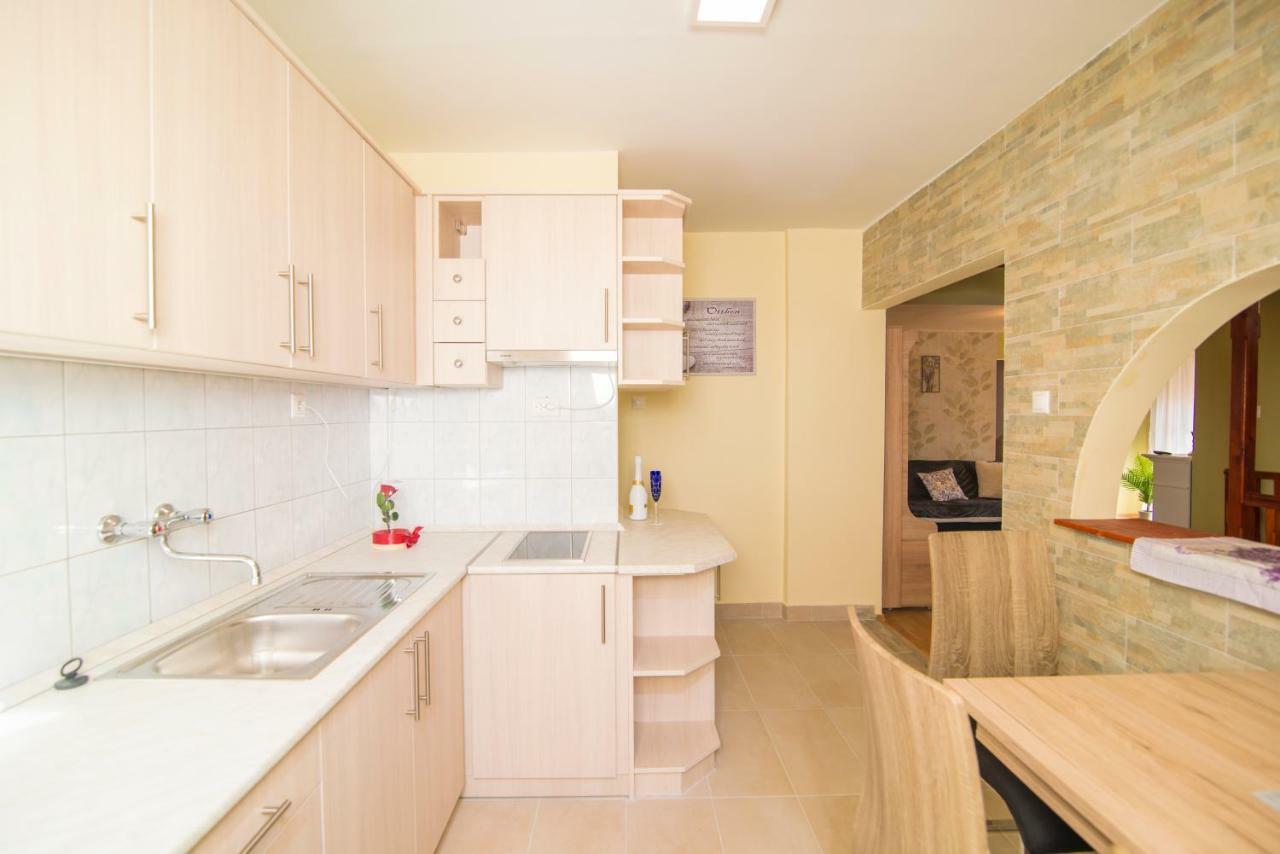 Öskarszt apartman Urkut Exteriör bild