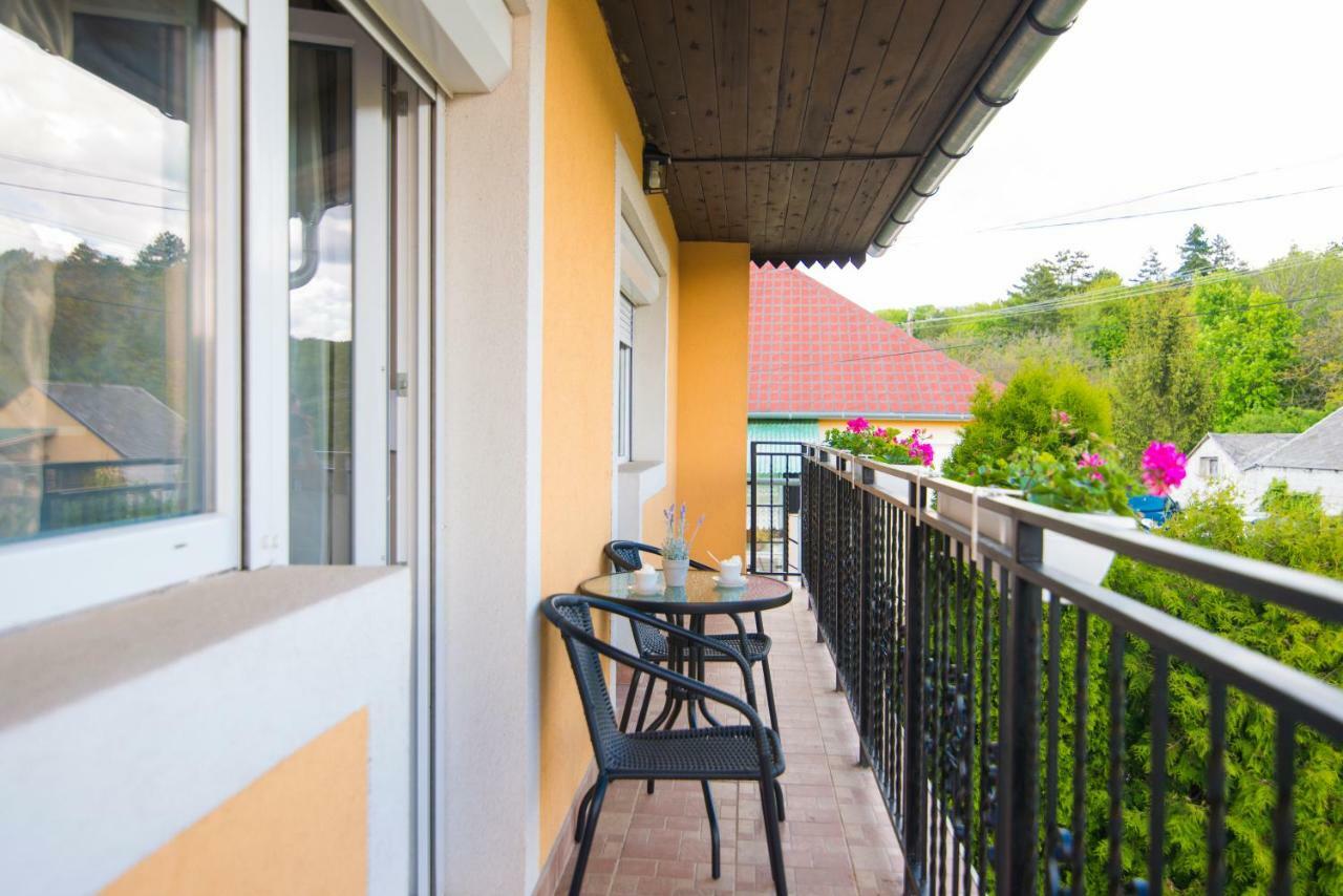 Öskarszt apartman Urkut Exteriör bild
